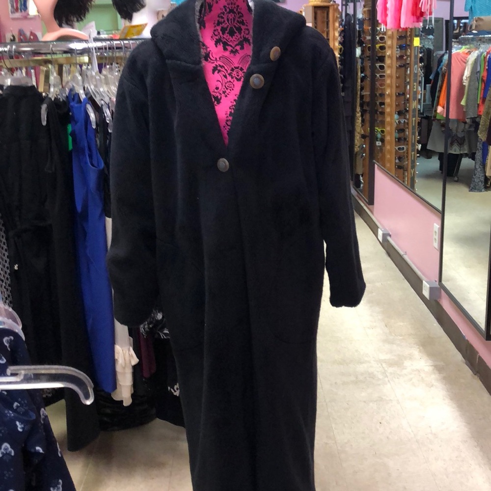 Ladies Med calf length coat,Hood,black fleece